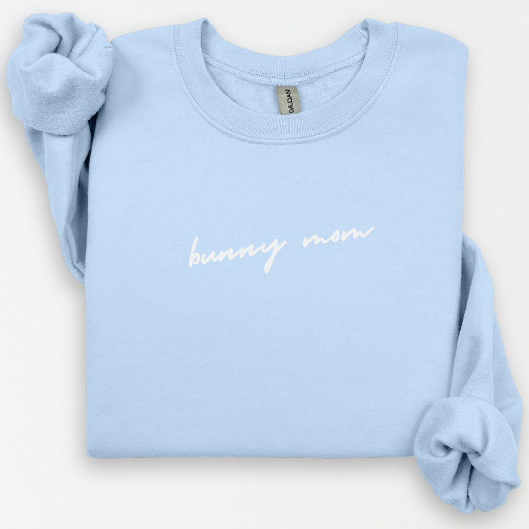 Bunny Mom Sweatshirt, Bunny Dad Sweatshirt, Bunny Mom Shirt, Bunny Mom Gifts, Rabbit Lover Gift, Bunny Mom Merch, Bunny Parent Sweatshirt